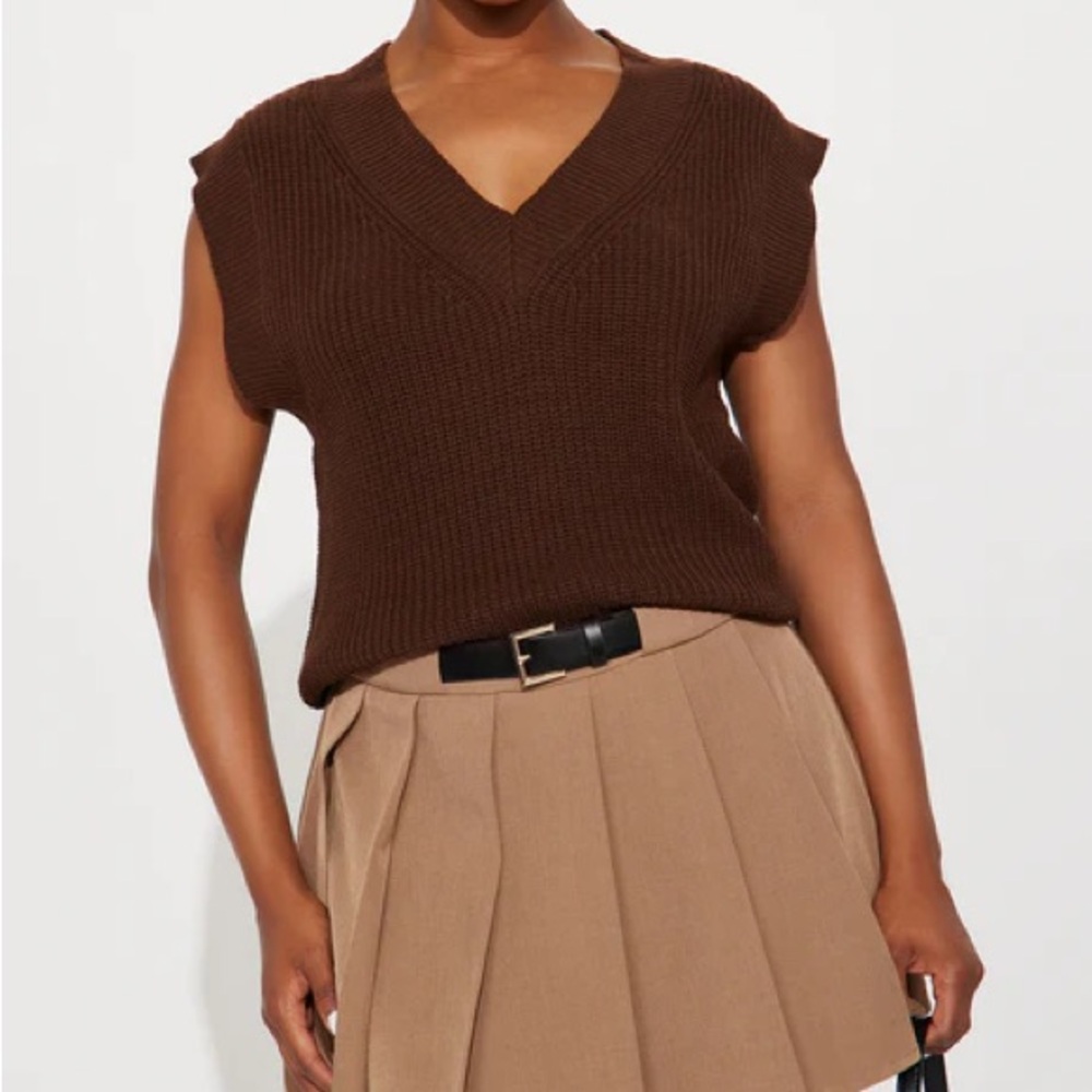 Brown Knit Sweater Vest | V-Neck | Preppy Minimal | Size L - Picture 1 of 2